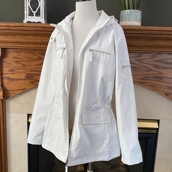 G.H. Bass & Co. Jackets & Blazers - G.H. Bass & Co. Women’s Hooded Lightweight Coat Sz. L
